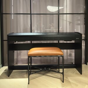 Roland F701- CB Black Hazelnut