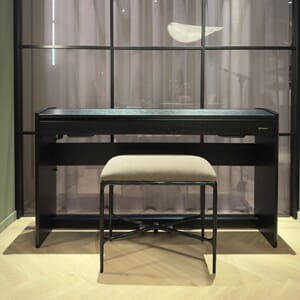 Roland F701- CB Black Shaddow Linen