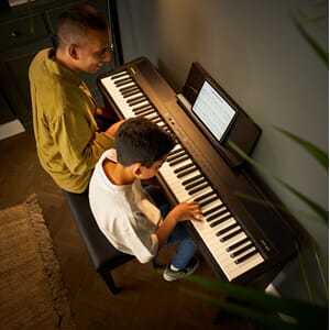 Roland FP-40 Svart Interiör Krakki Pianopaket
