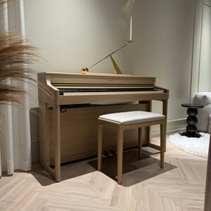 Roland HP702 Ek -  Interiör Paket