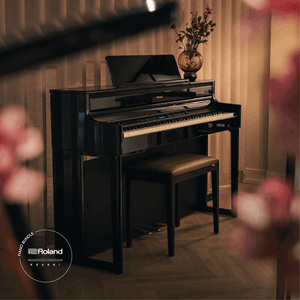 Roland HP704 Svart Pianolack Interiör Krakki Pianopaket
